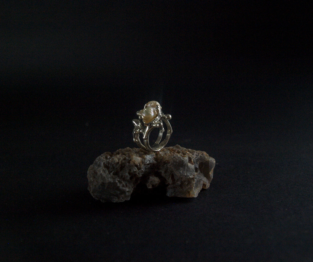 Pearl nest